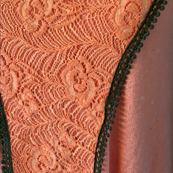 BKE Crochet Floral Paisley Boho Coral Tank XS - Picture 2 of 8